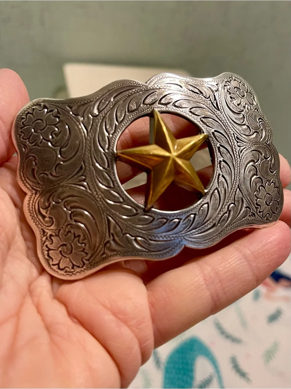 LIKE NEW NOCONA Western Floral Engraved Belt Buckle with Gold Star